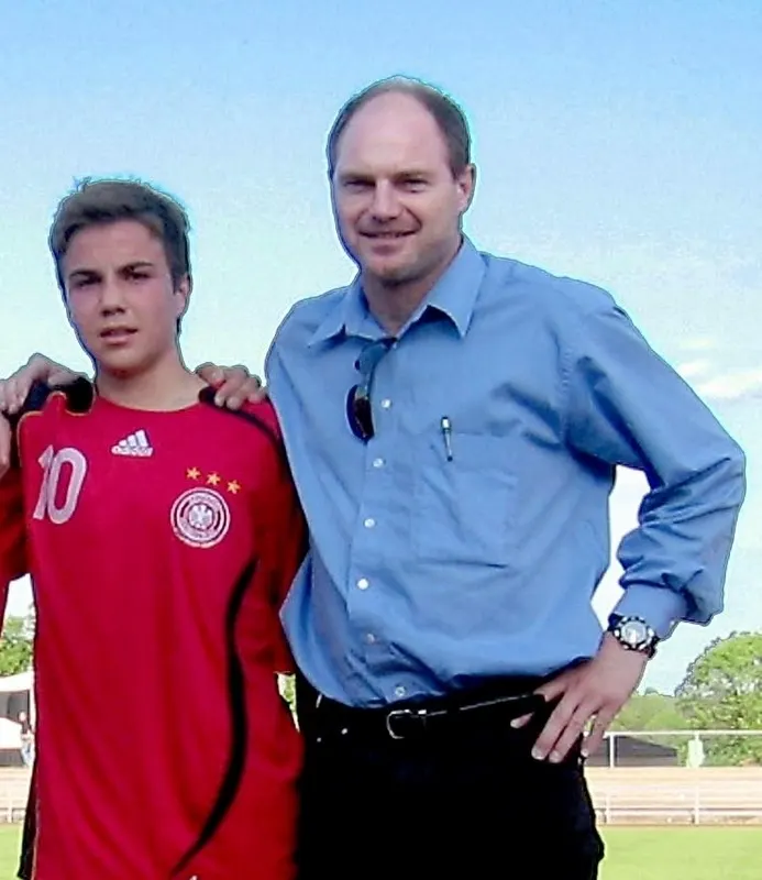 Volker Pröpper mit Mario Götze