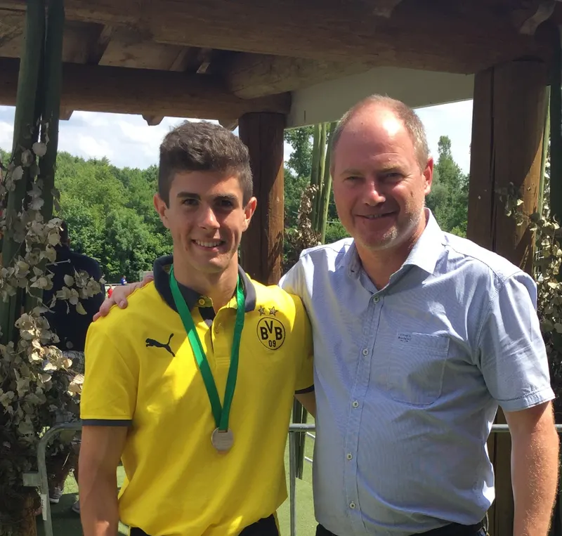 Volker Pröpper mit Christian Pulisic